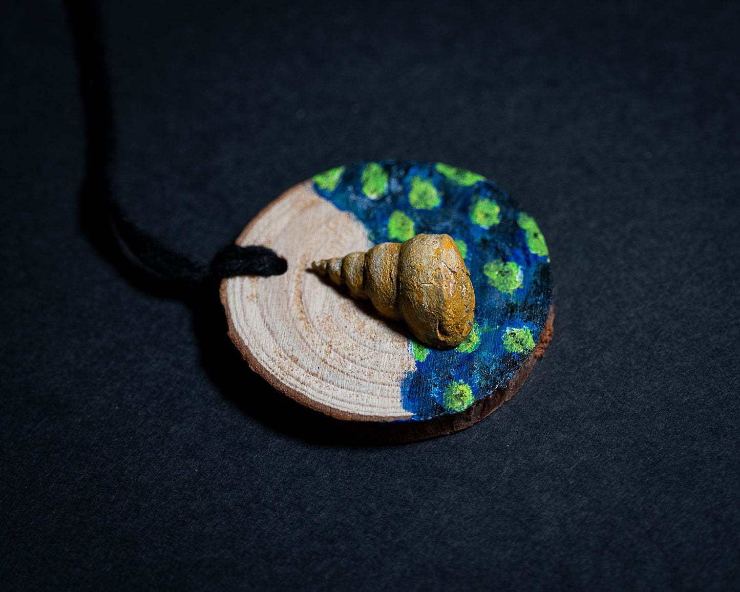Coastal Chic Wood Slice Pendants